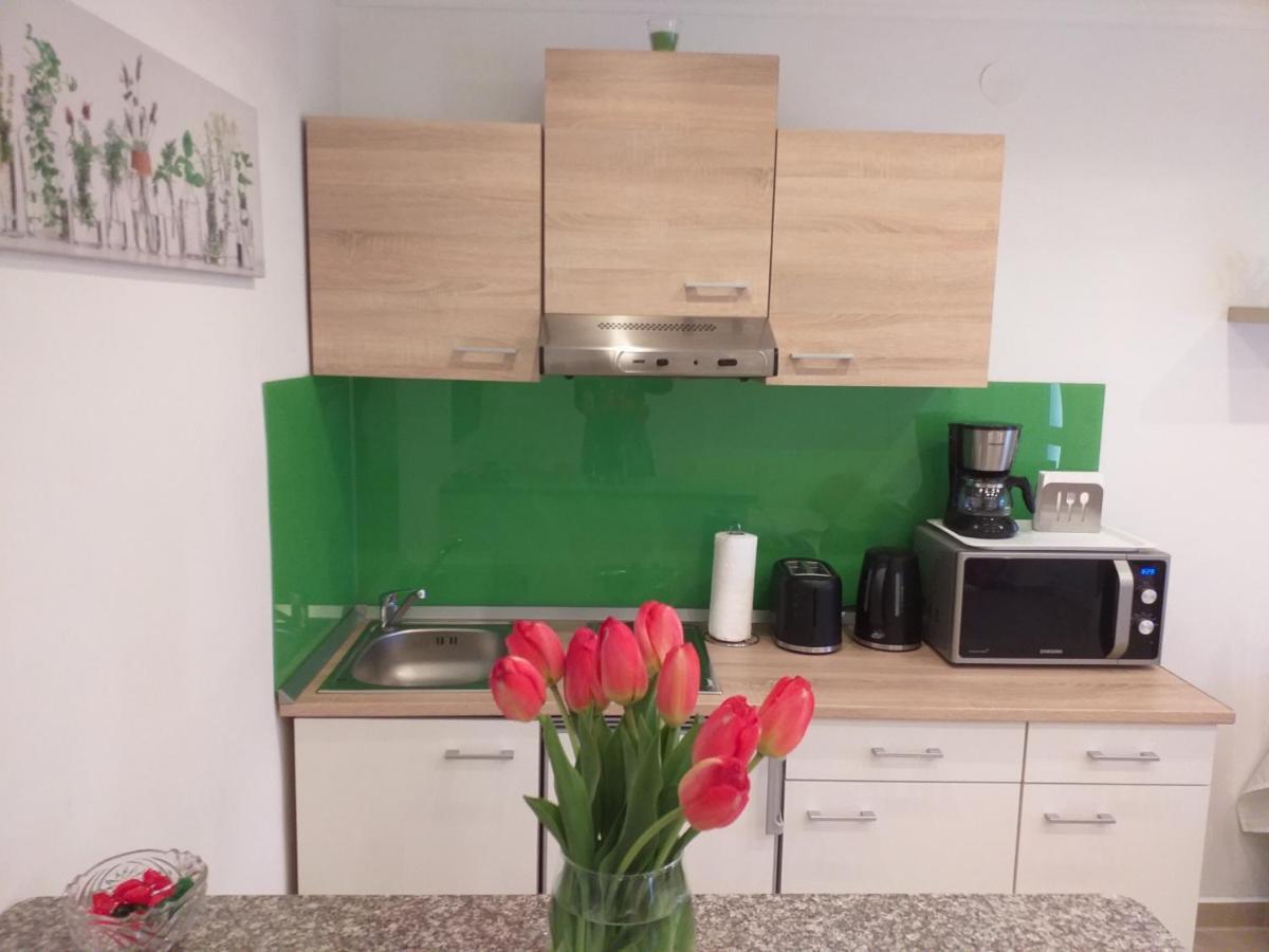 Hajdúszoboszló White Stone Apartman מראה חיצוני תמונה