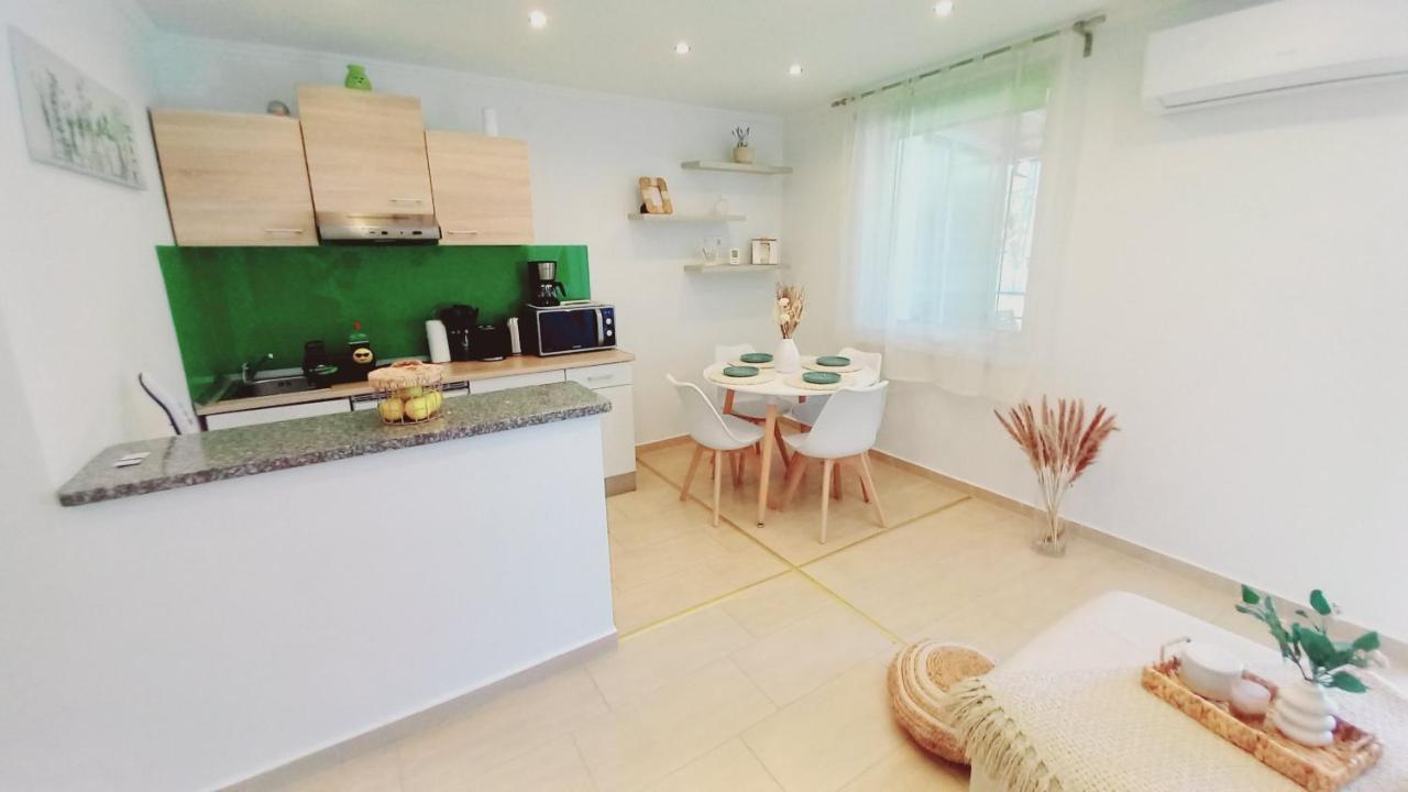 Hajdúszoboszló White Stone Apartman מראה חיצוני תמונה