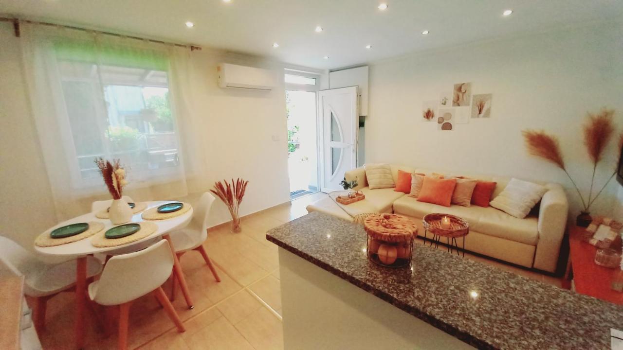 Hajdúszoboszló White Stone Apartman מראה חיצוני תמונה