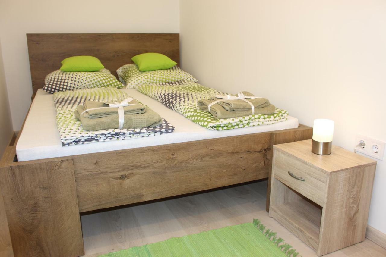 Hajdúszoboszló White Stone Apartman מראה חיצוני תמונה